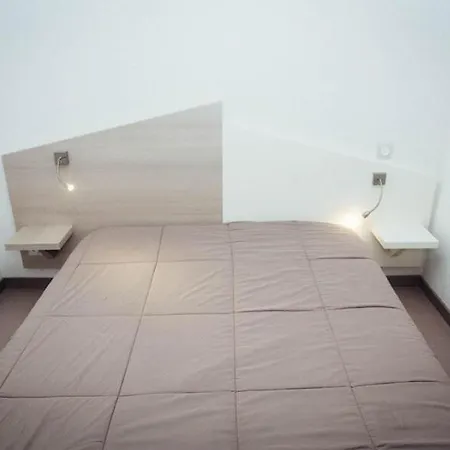 Villa 4 Personnes Avec Piscine Collective